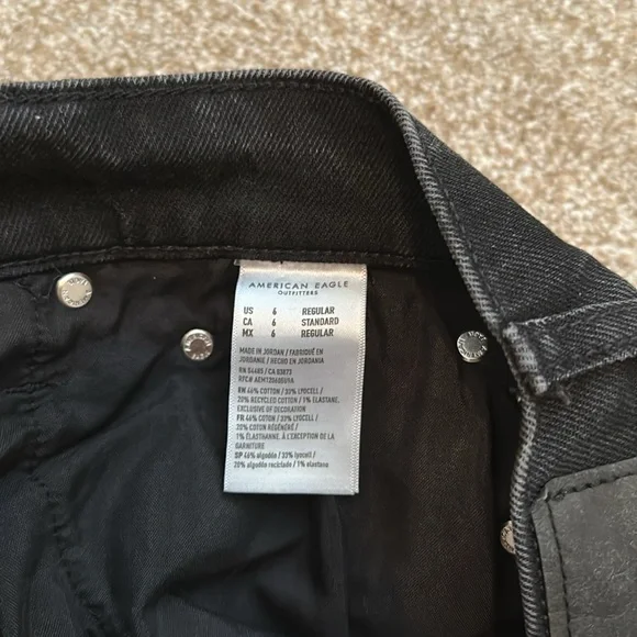 American Eagle Super High Rise Ankle Straight - Picture 4 of 4